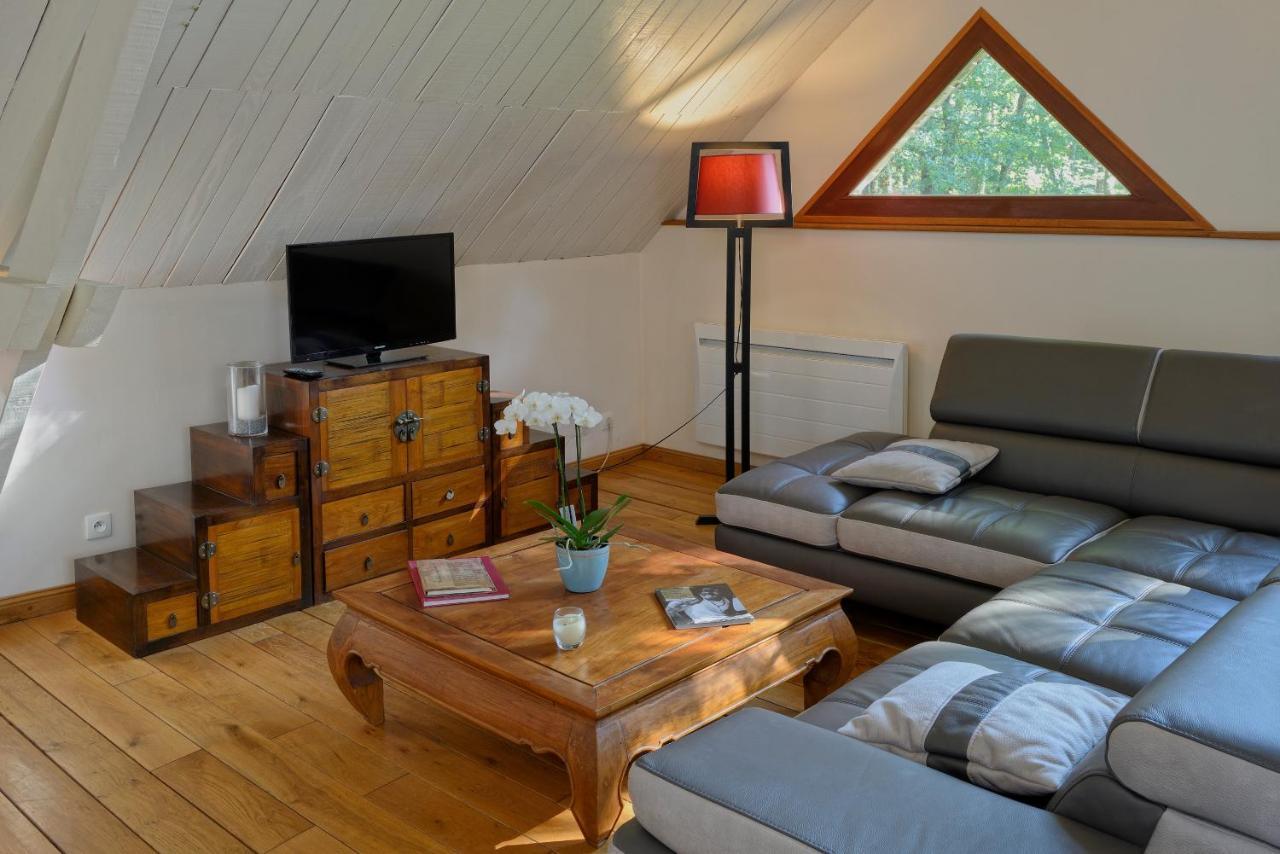 La Maison Dans Les Bois Soucelles Екстер'єр фото